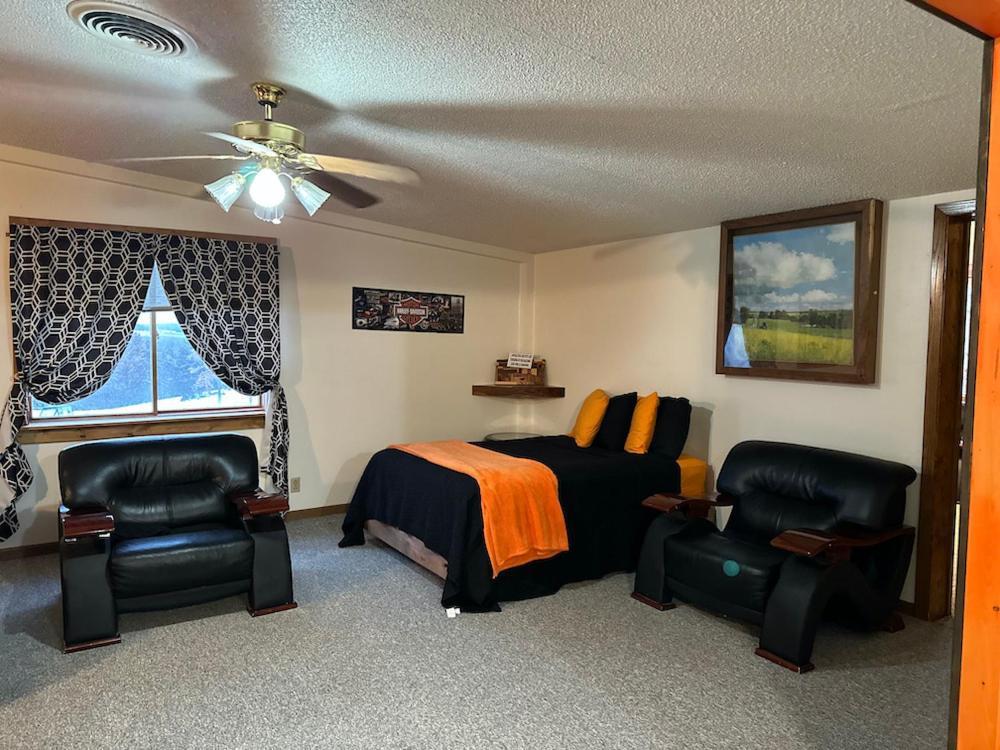Country Cabins Hotel Chariton Buitenkant foto