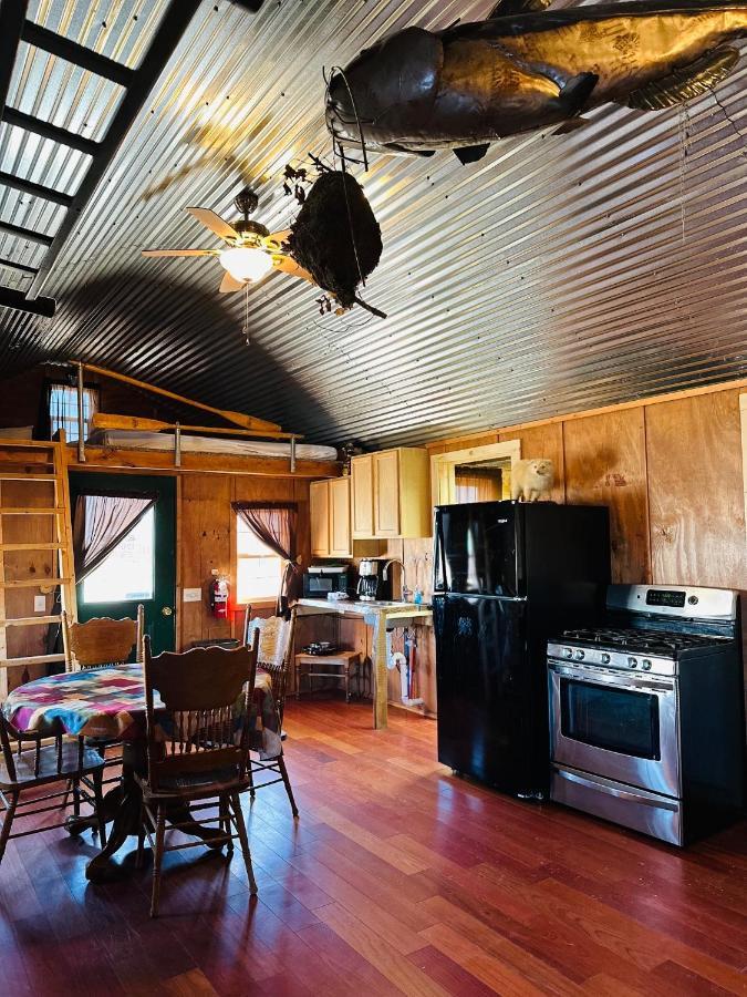 Country Cabins Hotel Chariton Buitenkant foto
