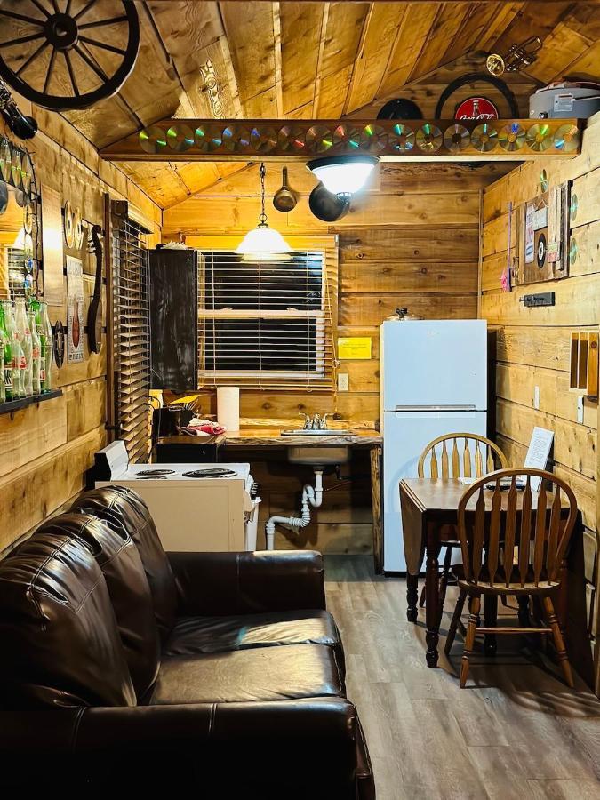 Country Cabins Hotel Chariton Buitenkant foto