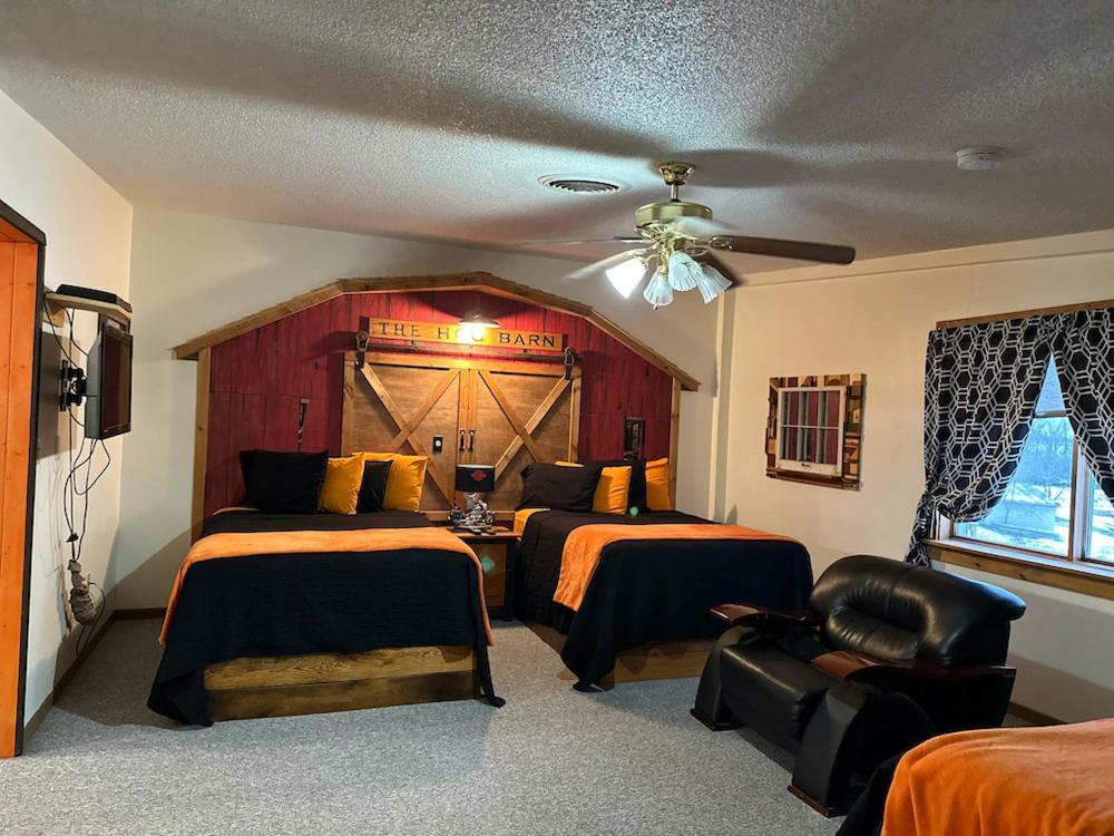 Country Cabins Hotel Chariton Buitenkant foto