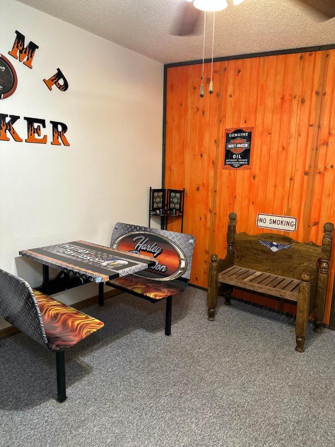 Country Cabins Hotel Chariton Buitenkant foto